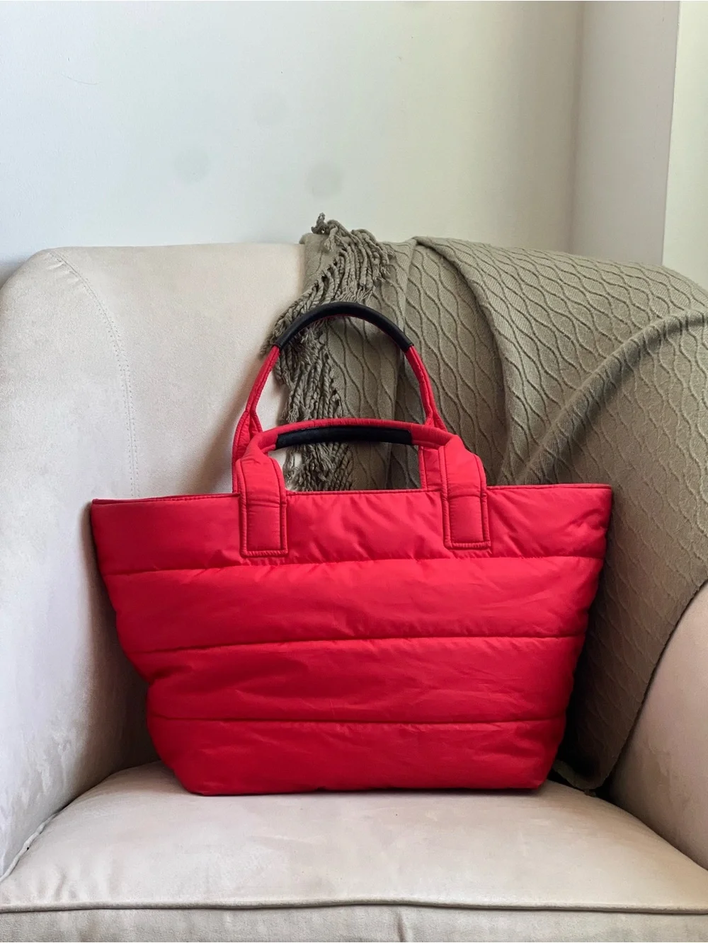 kate spade new york Colby Court Kiley Tote in Red EUC